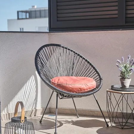 Nevera Apartment *